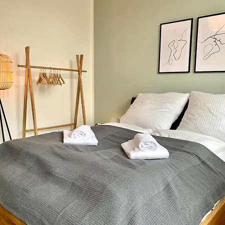 Cozy One Bedroom In アパート アウグスブルク