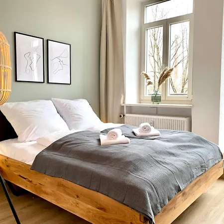 アパート Cozy One Bedroom In アウグスブルク