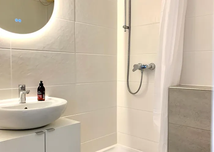 Appartement Cozy One Bedroom In *